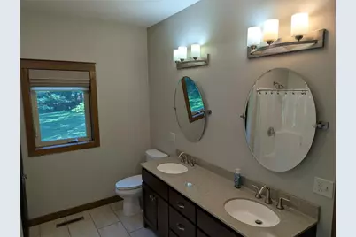 5437 Benjamin Street, Eau Claire, WI 54703 - Photo 12