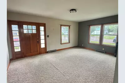 24 S Grove Street, Chippewa Falls, WI 54729 - Photo 4