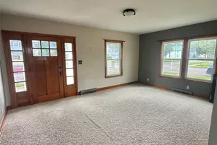 24 S Grove St, Chippewa Falls, WI 54729 - Photo 4