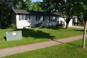 1504 Winchester Way, Altoona, WI 54720 - Photo 4