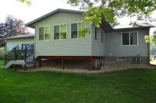 1504 Winchester Way, Altoona, WI 54720 - Photo 6