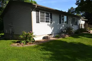 1504 Winchester Way, Altoona, WI 54720 - Photo 4