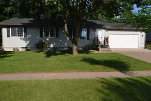 1504 Winchester Way, Altoona, WI 54720 - Photo 2