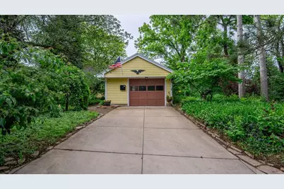 422 W Central, Chippewa Falls, WI 54729 - Photo 2