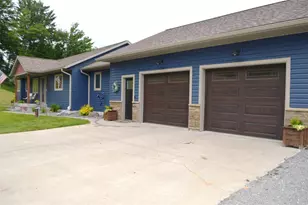 S7256 Sunrise Dr, Fall Creek, WI 54742 - Photo 34