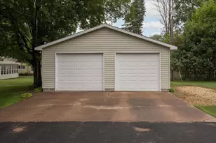 2216 3rd St, Menomonie, WI 54751 - Photo 8