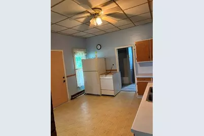 909 W Main Street, Arcadia, WI 54612 - Photo 12