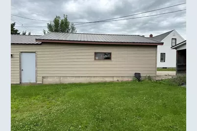 909 W Main Street, Arcadia, WI 54612 - Photo 8