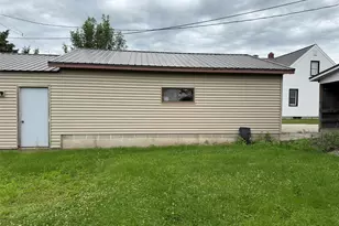 909 W Main St, Arcadia, WI 54612 - Photo 8