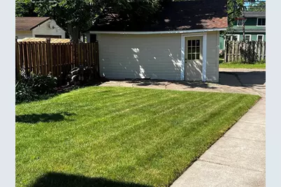 808 Dodge Street, Eau Claire, WI 54701 - Photo 16