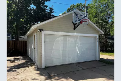 808 Dodge Street, Eau Claire, WI 54701 - Photo 2