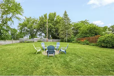 2446 Marquette Street, Eau Claire, WI 54703 - Photo 8