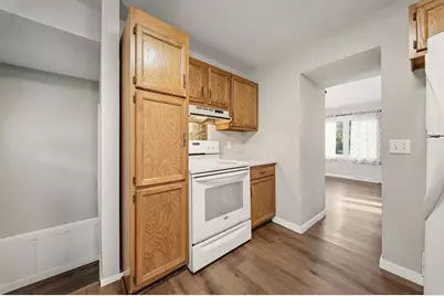 2446 Marquette Street, Eau Claire, WI 54703 - Photo 16