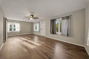 2446 Marquette St, Eau Claire, WI 54703 - Photo 12
