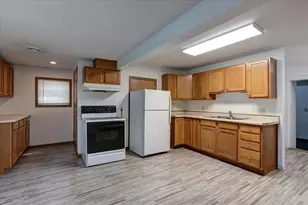 408 18th Ave, Menomonie, WI 54751 - Photo 10