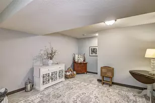 4852 Waylon St, Eau Claire, WI 54703 - Photo 32