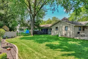 921 E Tyler Ave, Eau Claire, WI 54701 - Photo 6