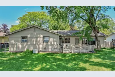 921 E Tyler Avenue, Eau Claire, WI 54701 - Photo 4