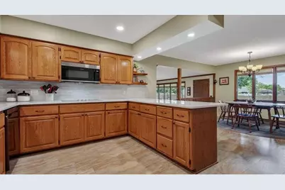 921 E Tyler Avenue, Eau Claire, WI 54701 - Photo 12
