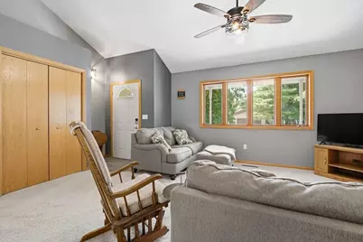 512 19th Street, Menomonie, WI 54751 - Photo 6