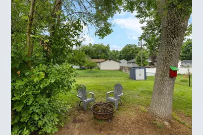 3228 Mars Avenue, Eau Claire, WI 54703 - Photo 10