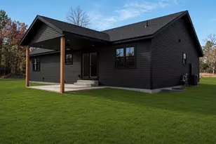 9160 S 24th Ave, Eau Claire, WI 54703 - Photo 2