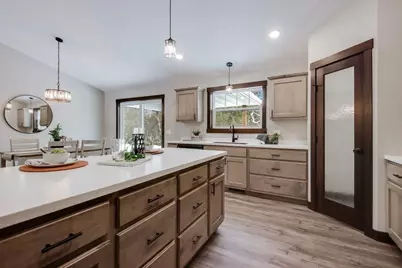 9160 S 24th Avenue, Eau Claire, WI 54703 - Photo 10