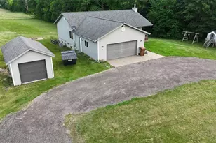 W2312 County Rd T, Durand, WI 54736 - Photo 16