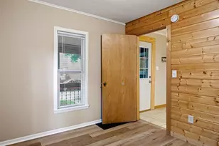 309 Marston Ct, Eau Claire, WI 54701 - Photo 12