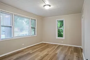 309 Marston Ct, Eau Claire, WI 54701 - Photo 4