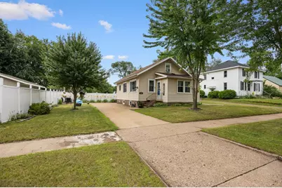 509 Fountain Street, Eau Claire, WI 54703 - Photo 2