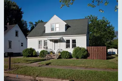 2531 6th Street, Eau Claire, WI 54703 - Photo 1