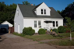 2531 6th St, Eau Claire, WI 54703 - Photo 2
