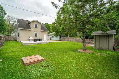 1015 Wilson Avenue, Menomonie, WI 54751 - Photo 4