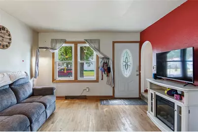 604 Bolles Street, Eau Claire, WI 54703 - Photo 6