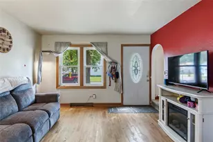 604 Bolles St, Eau Claire, WI 54703 - Photo 6