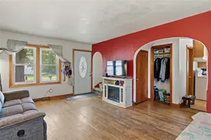 604 Bolles St, Eau Claire, WI 54703 - Photo 2