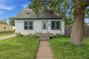604 Bolles St, Eau Claire, WI 54703 - Photo 1