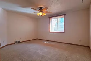 21423 Sheila Ln, Galesville, WI 54630 - Photo 16