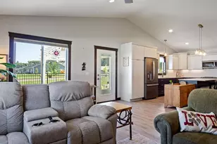 4897 Field Crest Ln, Eau Claire, WI 54701 - Photo 22