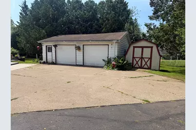 706 Lindoo Avenue, Ladysmith, WI 54848 - Photo 2