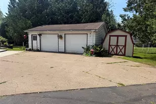 706 Lindoo Ave, Ladysmith, WI 54848 - Photo 2