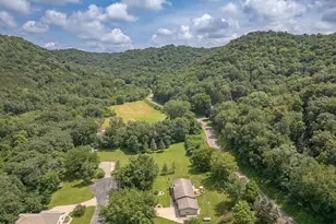 W764A Valley Dr, Fountain City, WI 54629 - Photo 56