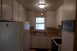 315 E Wisconsin St, Chippewa Falls, WI 54729 - Photo 8