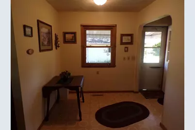 315 E Wisconsin Street, Chippewa Falls, WI 54729 - Photo 6