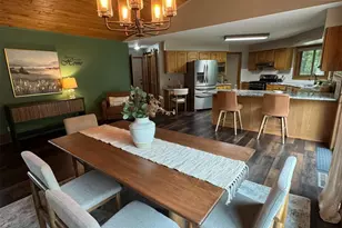 884 Windsor Forest Dr, Altoona, WI 54720 - Photo 4