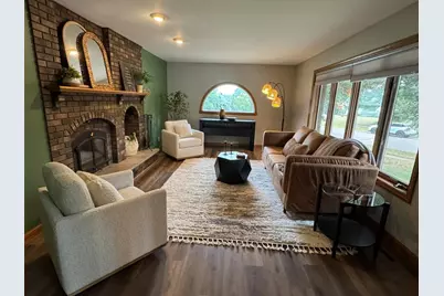 884 Windsor Forest Drive, Altoona, WI 54720 - Photo 2