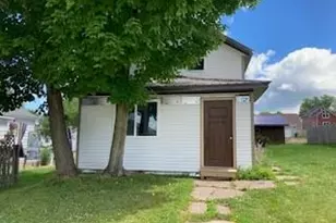 138 2nd St, Medford, WI 54451 - Photo 2