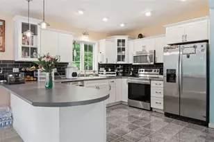 201 Jersey Ln, Elk Mound, WI 54739 - Photo 4