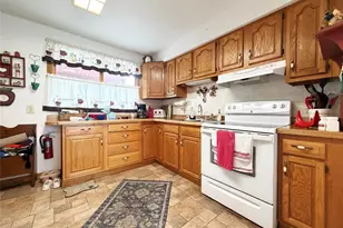 610 W Poplar Ave, Cameron, WI 54822 - Photo 4